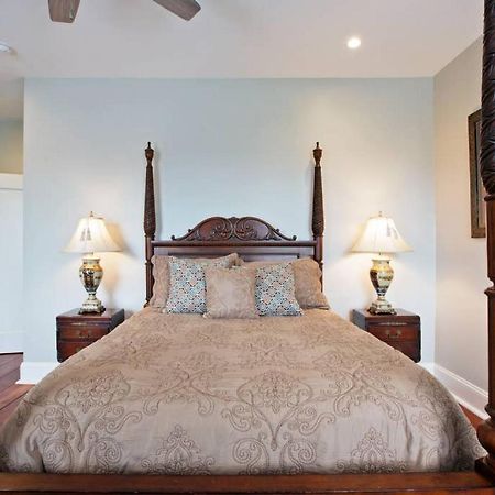 Newly Renovated 4 Bed 3 Bath And 2 Parking Spots Villa Savannah Exterior photo