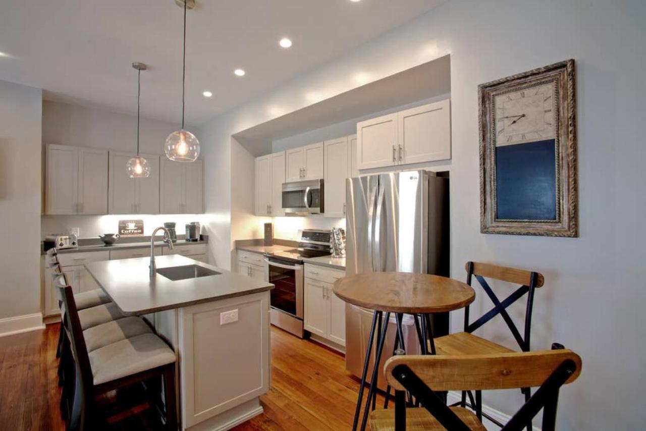 Newly Renovated 4 Bed 3 Bath And 2 Parking Spots Villa Savannah Exterior photo