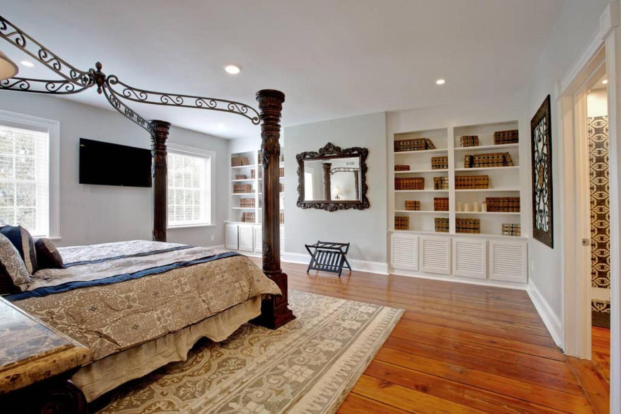 Newly Renovated 4 Bed 3 Bath And 2 Parking Spots Villa Savannah Exterior photo