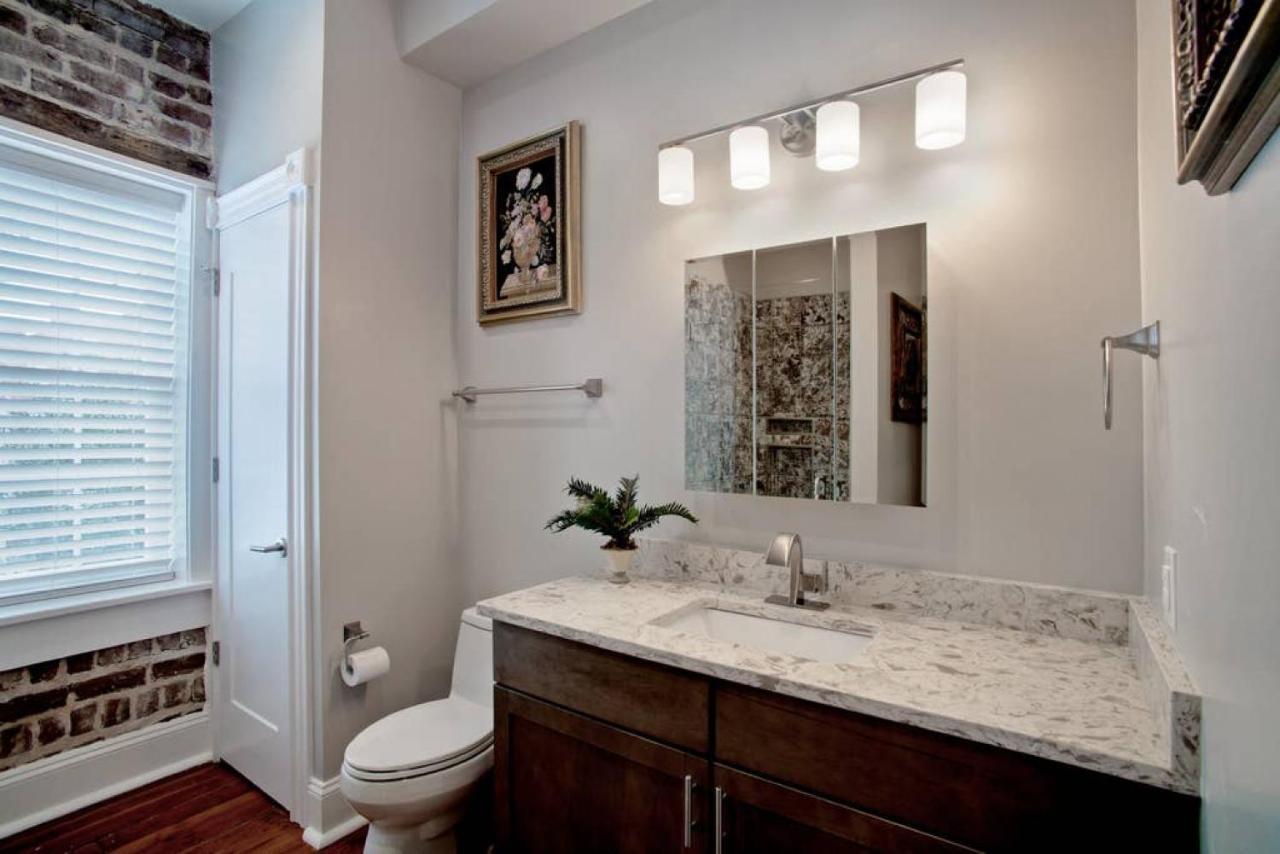 Newly Renovated 4 Bed 3 Bath And 2 Parking Spots Villa Savannah Exterior photo
