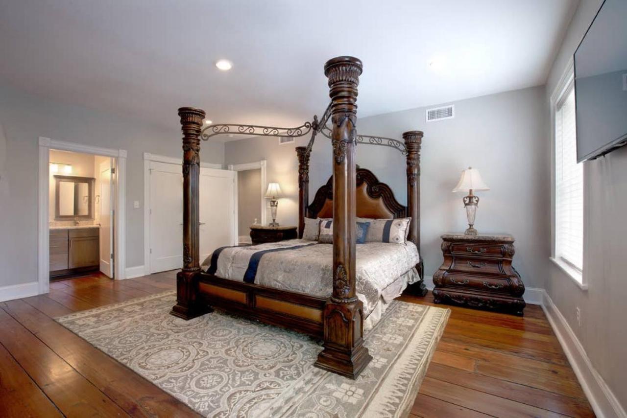 Newly Renovated 4 Bed 3 Bath And 2 Parking Spots Villa Savannah Exterior photo