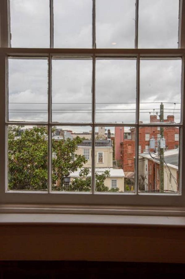 Newly Renovated 4 Bed 3 Bath And 2 Parking Spots Villa Savannah Exterior photo